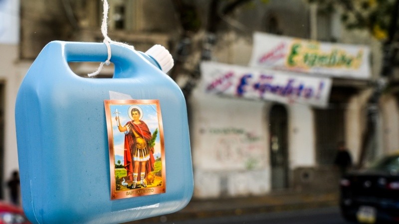 En la parroquia de Buenos Aires y Riobamba se realiza misa y procesión.