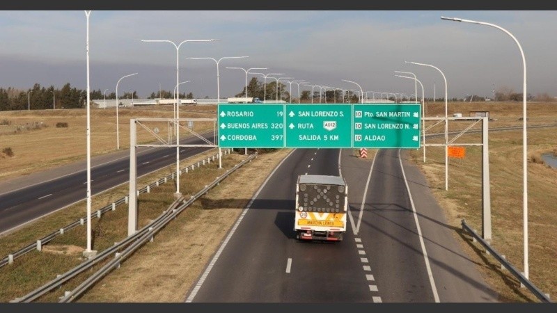 Una de las obras a financiar es el tercer carril de la autopista en el acceso a San Lorenzo.